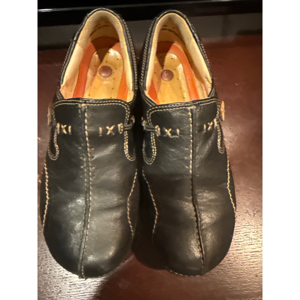 Clarks Unstructured Black Leather Slip On Loafers Contrast Stitch Women 7.5 M - Picture 1 of 7